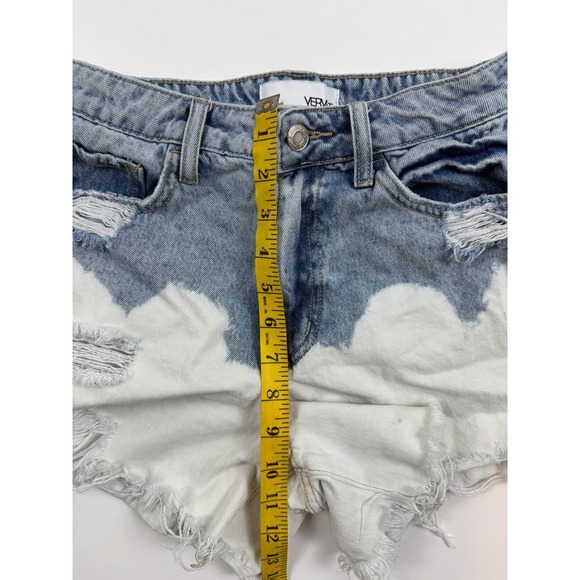 Vervet Distressed Denim Shorts Bleach Wash Ripped Raw Hem Casual Size S - Picture 5 of 7